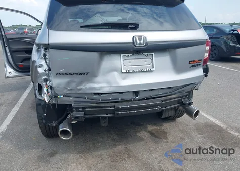 2023 Honda Passport Awd Trailsport из США, поврежденный, VIN 5FNYF8H68PB043019